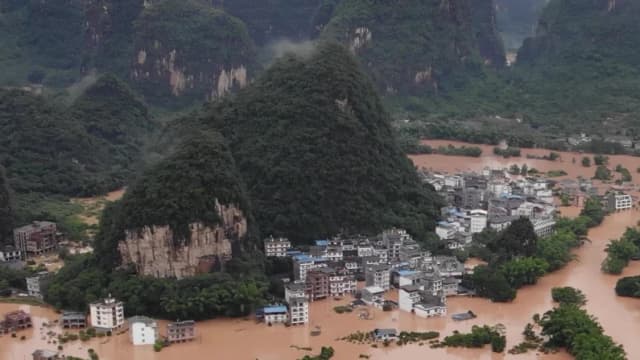Inundaciones en China: ayuda humanitaria insuficiente ante escases de comida y agua