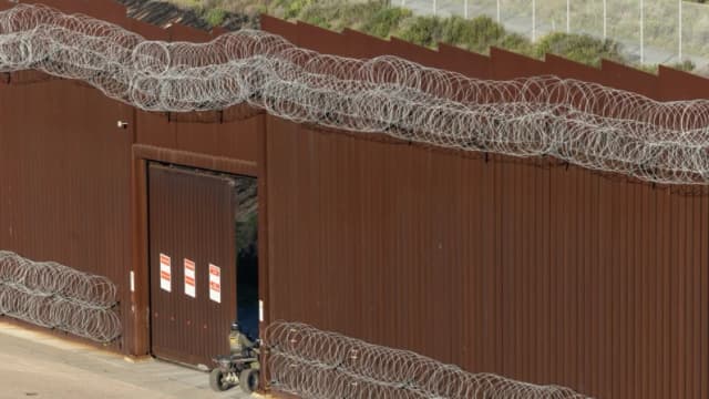 478 personas acusadas en operaciones de control fronterizo en Texas y Arizona