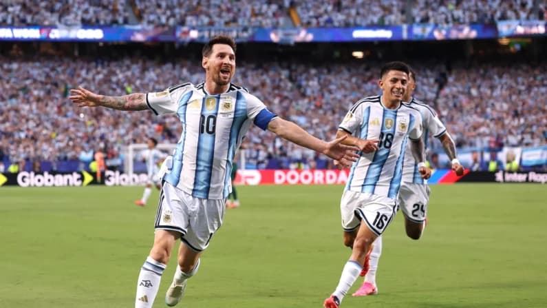 Pelé dejó un legado para el fútbol de Estados Unidos, Messi lo lleva a otro nivel
