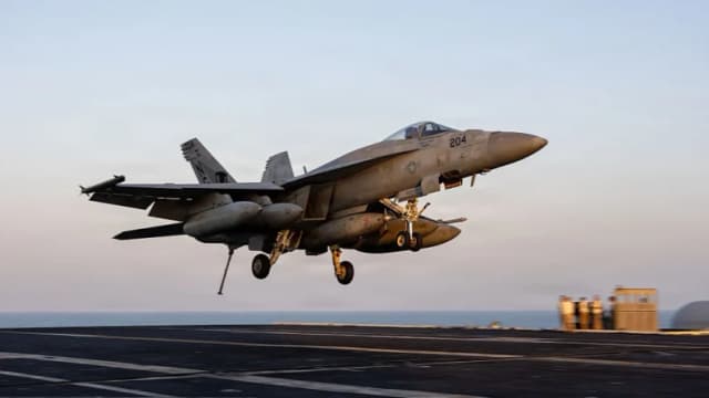 EE. UU. lanza ataques contra Irán tras la muerte de tres de sus militares