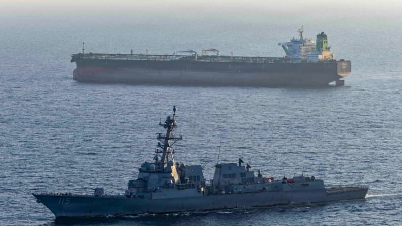 La gasolina supera los 4 dólares por galón por conflicto entre EE. UU. e Irán en el estrecho de Ormuz