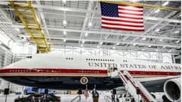 Trump dice que el Air Force One donado por Catar pronto recibirá más mejoras
