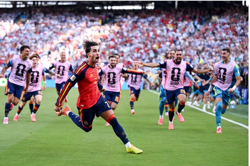 Ferran Torres, el número 7 de España, celebra el primer gol de su equipo durante la final de la Copa Mundial de la FIFA 2026 entre España y Argentina en el New York New Jersey Stadium de East Rutherford, Nueva Jersey, el 19 de julio de 2026. (David Ramos/Getty Images).