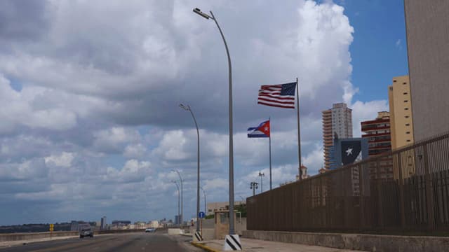EE. UU. otorga parole humanitario al disidente cubano Maykel Osorbo, afirma una ONG