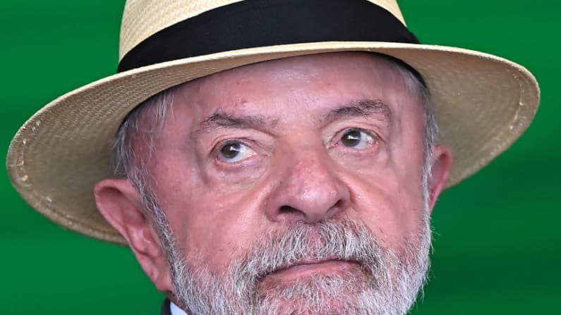 Brasil confirma que Lula no acudirá a las tomas de posesión de De la Espriella y Fujimori