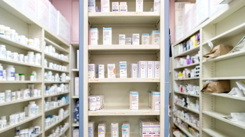 Retiran Medicamento antialérgico por riesgos potencialmente "mortales"