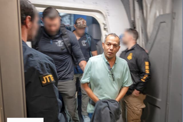 Autoridades arrestan a un fugitivo implicado en un presunto fraude a Medicare por USD 547 millones