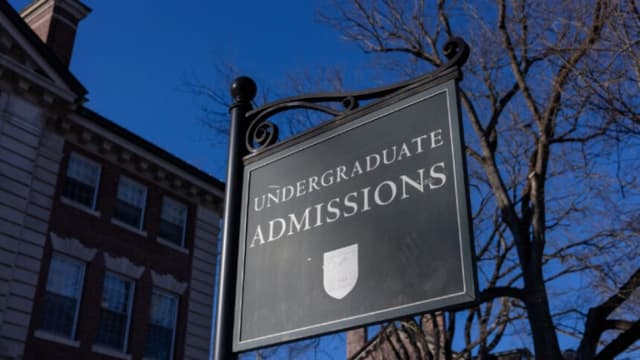 Departamento de Educación investiga a 5 facultades de medicina por presunto sesgo racial en admisiones
