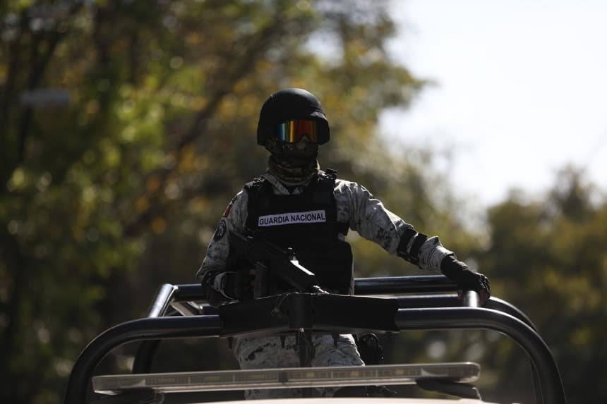 Autoridades mexicanas arrestaron a Justo Aurelio Rivera Parrazales, presunto operador logístico y financiero de la organización delictiva Cartel del Noreste en la ciudad de Mérida, capital del estado de Yucatán (sureste), informaron este domingo agencias de seguridad. Fotografía de archivo. (EFE/ Sáshenka Gutiérrez)