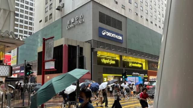 Sur de China en alerta máxima por tifón Noul: más de 340,000 evacuados y vuelos cancelados