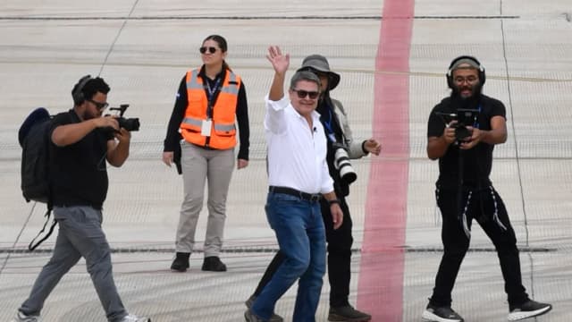 Expresidente Juan Orlando Hernández retorna a Honduras tras fallo que frena su captura