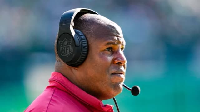 Hijo del entrenador asistente de los Kansas City Chiefs es acusado de dispararle a su madre