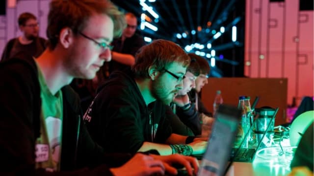 Esto es lo que puede hacer para no ser víctima de robo de identidad en internet: Experto