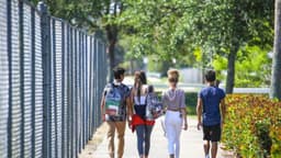 Departamento de Educación investiga a distritos escolares por ocultar la identidad transgénero de los alumnos
