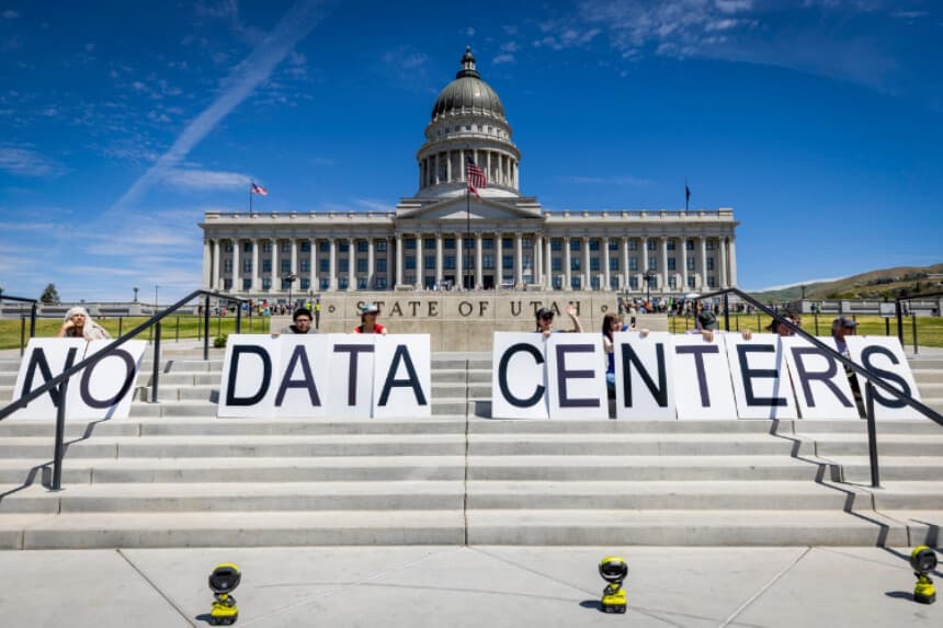 Encuesta de Pew: siete de cada diez rechazan un centro de datos en su comunidad