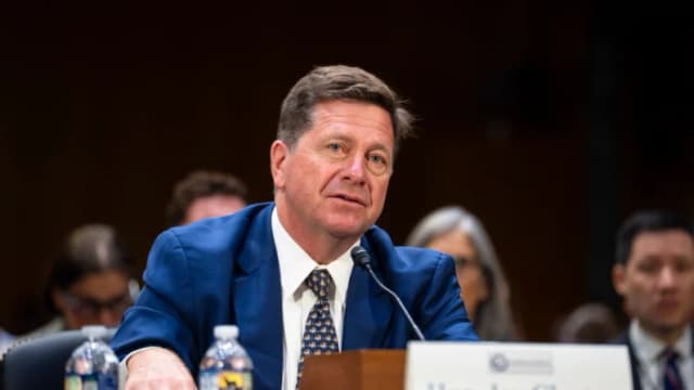 Senado confirma a Jay Clayton como director de Inteligencia Nacional