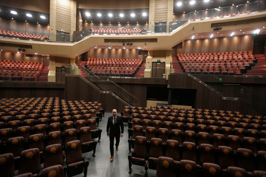 Fotografía que muestra una vista general del auditorio de la Arena USC este miércoles, lugar para la investidura del presidente electo, Abelardo de la Espriella, que se celebrará el próximo 7 de agosto, en Cali, Colombia. (EFE/ Ernesto Guzman Jr)