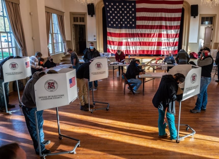 Jefes de inteligencia respaldan afirmación de Trump de que China interfirió en las elecciones de EE. UU.