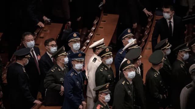 Vacío de poder por purgas de Xi generan documentos militares sin firmar, según fuentes internas