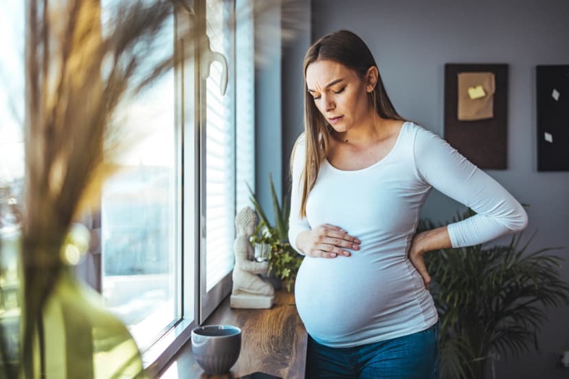 La mejor forma de prevenir la hipertensión gestacional durante el embarazo es controlar los factores de riesgo que contribuyen a esta afección. (Dragana Gordic/Shutterstock)