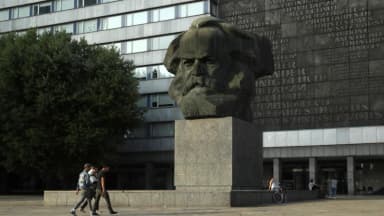 ¿Son "comunistas" los antiestadounidenses en Estados Unidos?