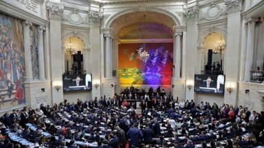 De la Espriella inicia su mandato sin mayoría en el Congreso y con retos en seguridad y salud