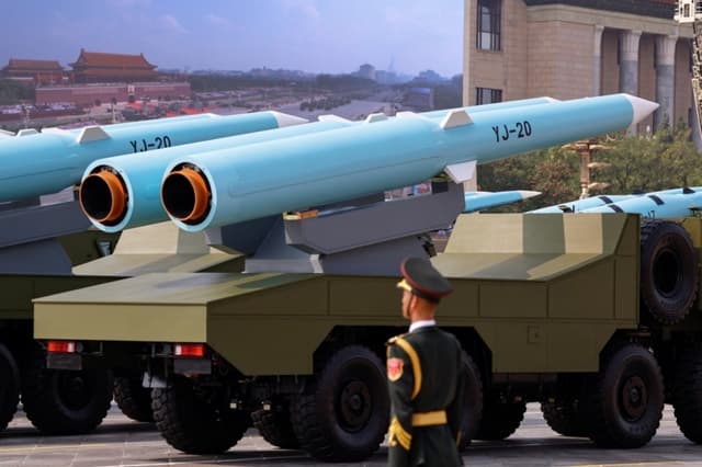 China presume un mayor despliegue de misiles hipersónicos antibuque pero analistas dudan de su impacto