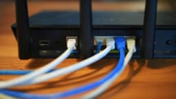 Investigador descubre puerta trasera en routers de fabricación china que se venden en todo el mundo