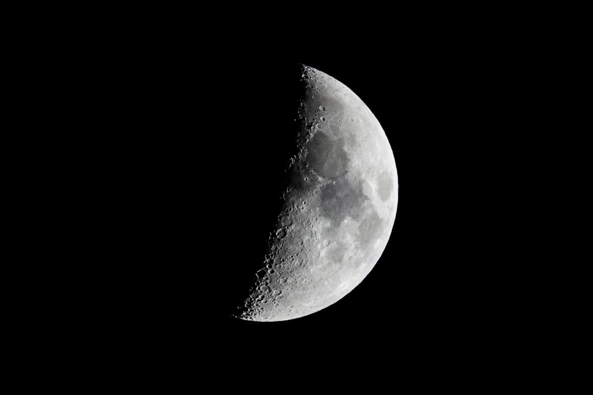 Cohete de SpaceX impacta la Luna después de más de un año a la deriva en el espacio