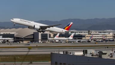 Transporte de EE. UU. anuncia 870 mdd para mejorar la infraestructura aeroportuaria en todo el país