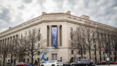 Hospital de Connecticut dejará de ofrecer tratamientos de género a menores tras acuerdo con DOJ