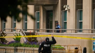 Acusan a dos adolescentes tras el segundo tiroteo en el consulado de EE. UU. en Toronto