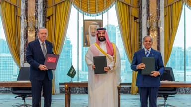Arabia Saudita, Turquía y Pakistán firman un acuerdo clave en materia de defensa