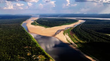 Colombia protege 42 % de su Amazonía de proyectos de minería y explotación petrolera