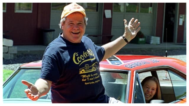 Actor de "Los duques de Hazzard" y exmiembro de la Cámara de Representantes muere a los 84 años