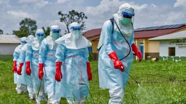 Las muertes por ébola superan las 2000 en Congo: el brote más rápido de África