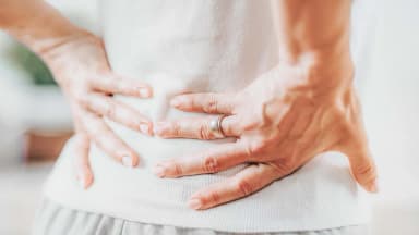 Por qué envejece la columna vertebral y qué puede hacer para ralentizarlo