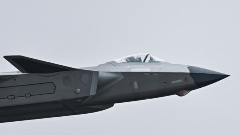 A la manera de China, o nada: una mirada a cómo Beijing incorpora nuevos aviones furtivos
