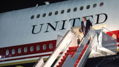 Trump dice que el Servicio Secreto le obligó a cambiar de avión en Turquía debido a una amenaza