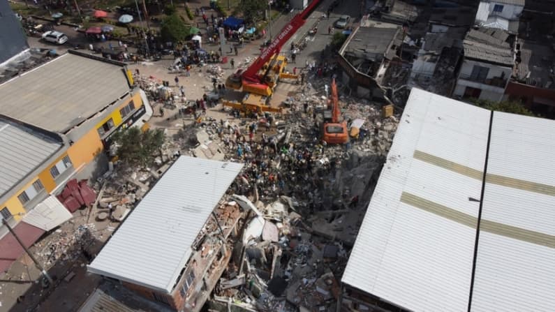 Colombia guarda tres días de duelo nacional por las víctimas del terremoto