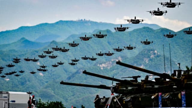 Arrestan a dos exmilitares chinos por presunto espionaje en Corea del Sur