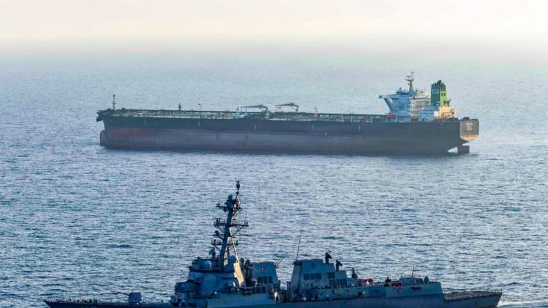 Trump: EE. UU. tiene control total del estrecho de Ormuz y se mueve más petróleo de lo que muestran