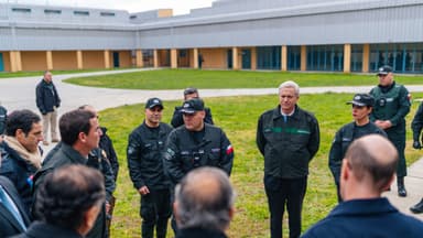Chile lleva a 191 reos vinculados al narco a una prisión de máxima vigilancia en Talca