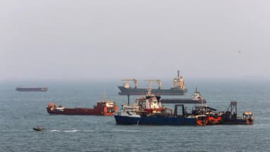 Washington amenaza con mantener un bloqueo naval indefinido frente a Irán y endurecer las sanciones