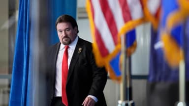 Jueza de Nevada desestima caso contra 6 republicanos acusados de falsificar resultados de 2020
