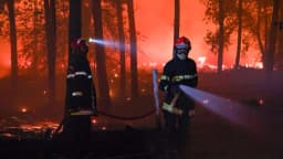 De Francia a Croacia, los incendios obligan a evacuaciones masivas en Europa