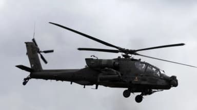 Ejército suspende vuelos del Apache tras accidente en Texas