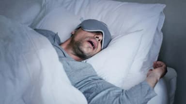 Los riesgos ocultos del ronquido para la salud y 3 formas naturales de abordarlos