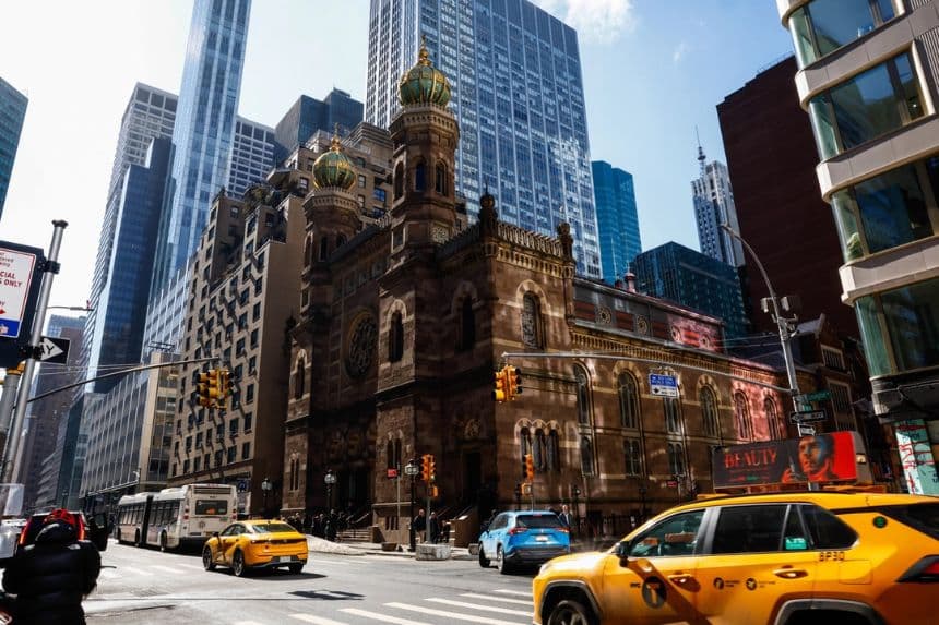 Sinagoga Central de la ciudad de Nueva York, 28 de febrero de 2026. (Kena Betancur/AP)