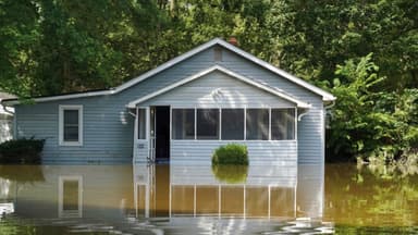 Al menos 7 personas han muerto por lluvias intensas e inundaciones récord en Indiana